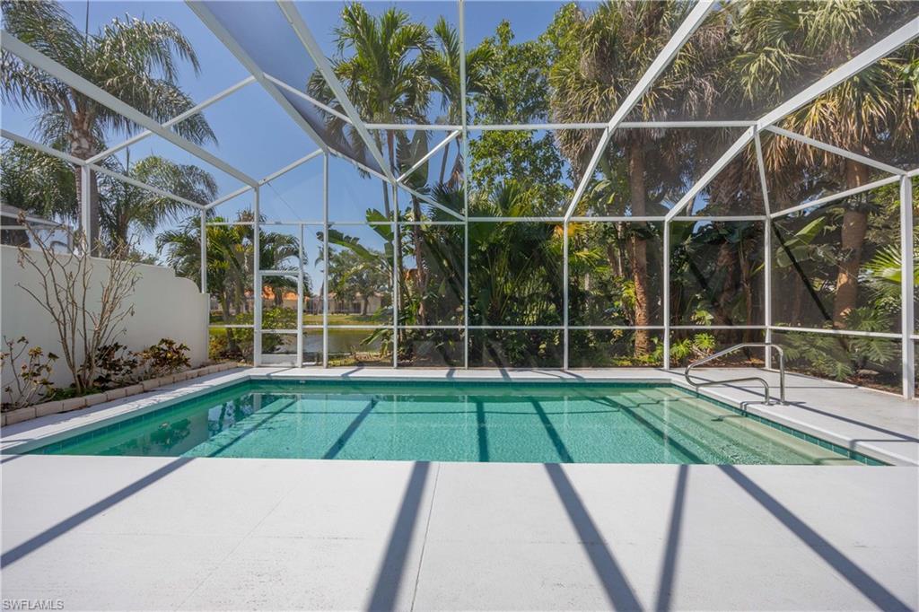 ISLAND WALK - Residential