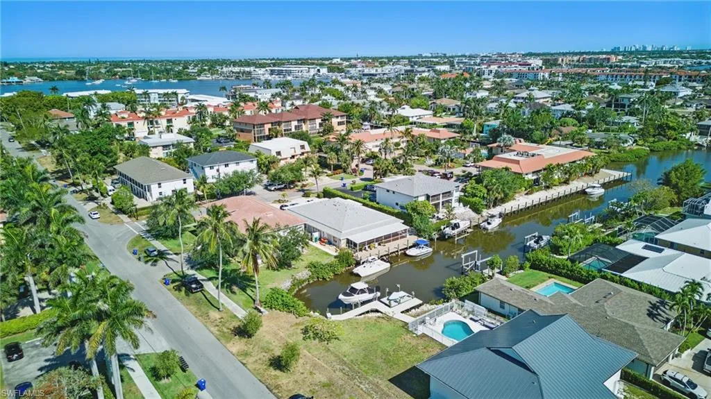 Naples, Florida, 34102, United States, 8 Bedrooms Bedrooms, ,8 BathroomsBathrooms,Residential,Active,1904197