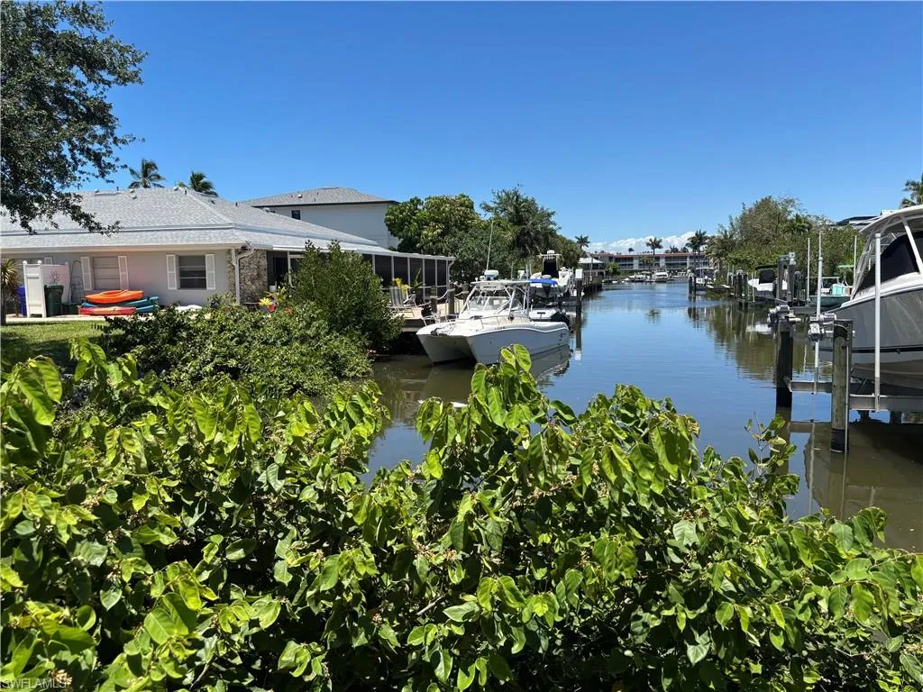 Naples, Florida, 34102, United States, 8 Bedrooms Bedrooms, ,8 BathroomsBathrooms,Residential,Active,1904197