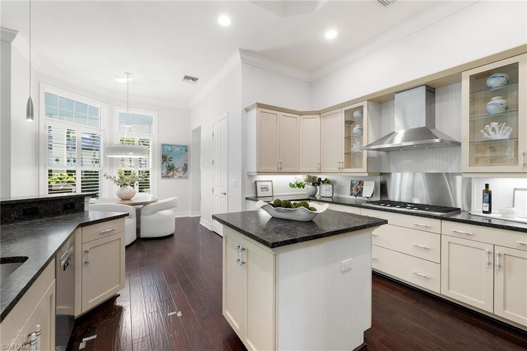 OLDE NAPLES - Residential