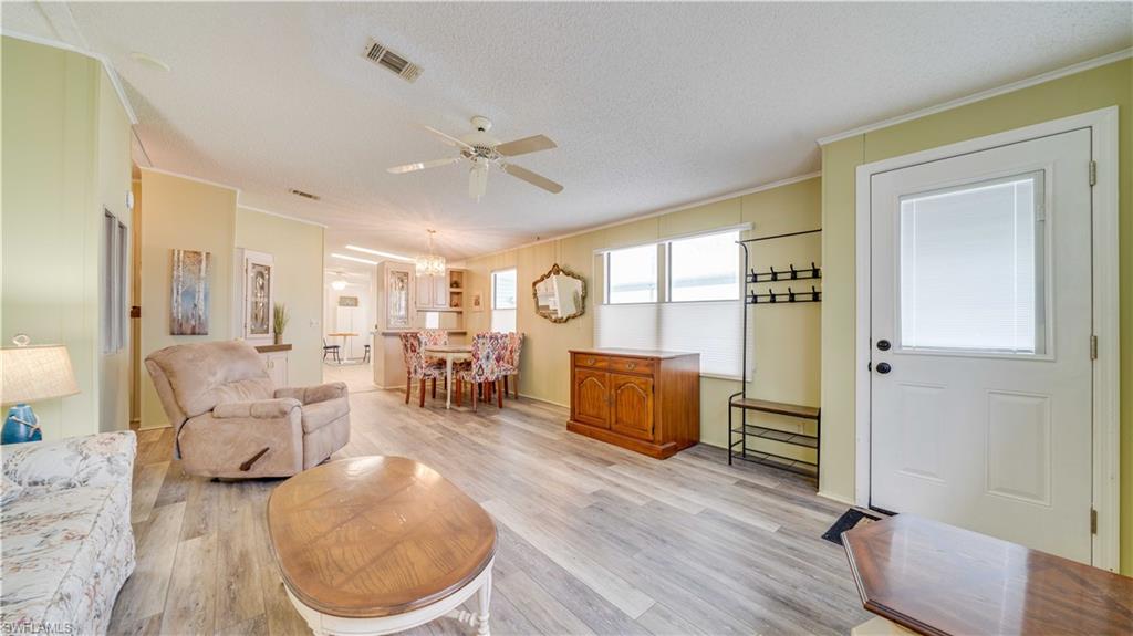 HORIZON VILLAGE - Residential