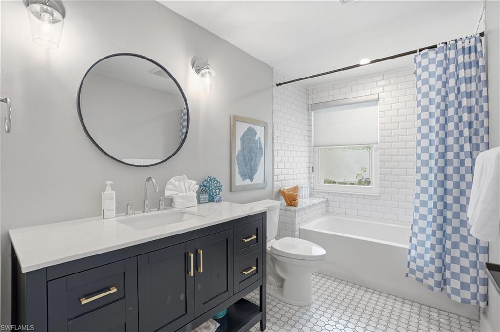 SANIBEL LAKE ESTATES - Residential