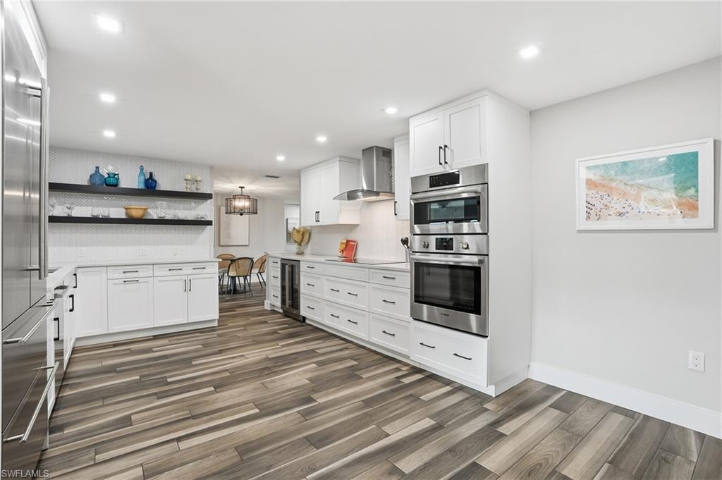 SANIBEL LAKE ESTATES - Residential