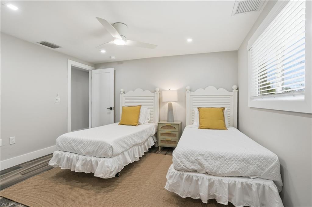 SANIBEL LAKE ESTATES - Residential