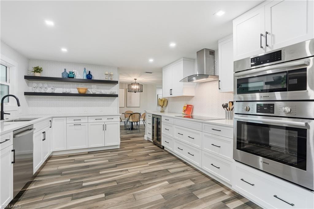 SANIBEL LAKE ESTATES - Residential