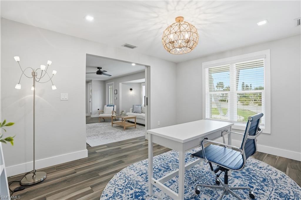 SANIBEL LAKE ESTATES - Residential