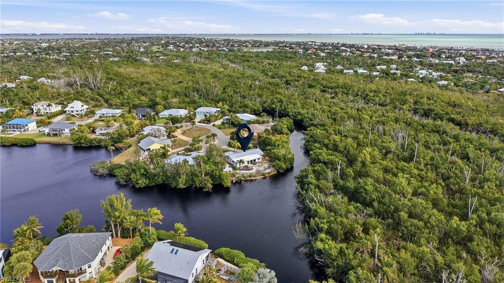 SANIBEL LAKE ESTATES - Residential