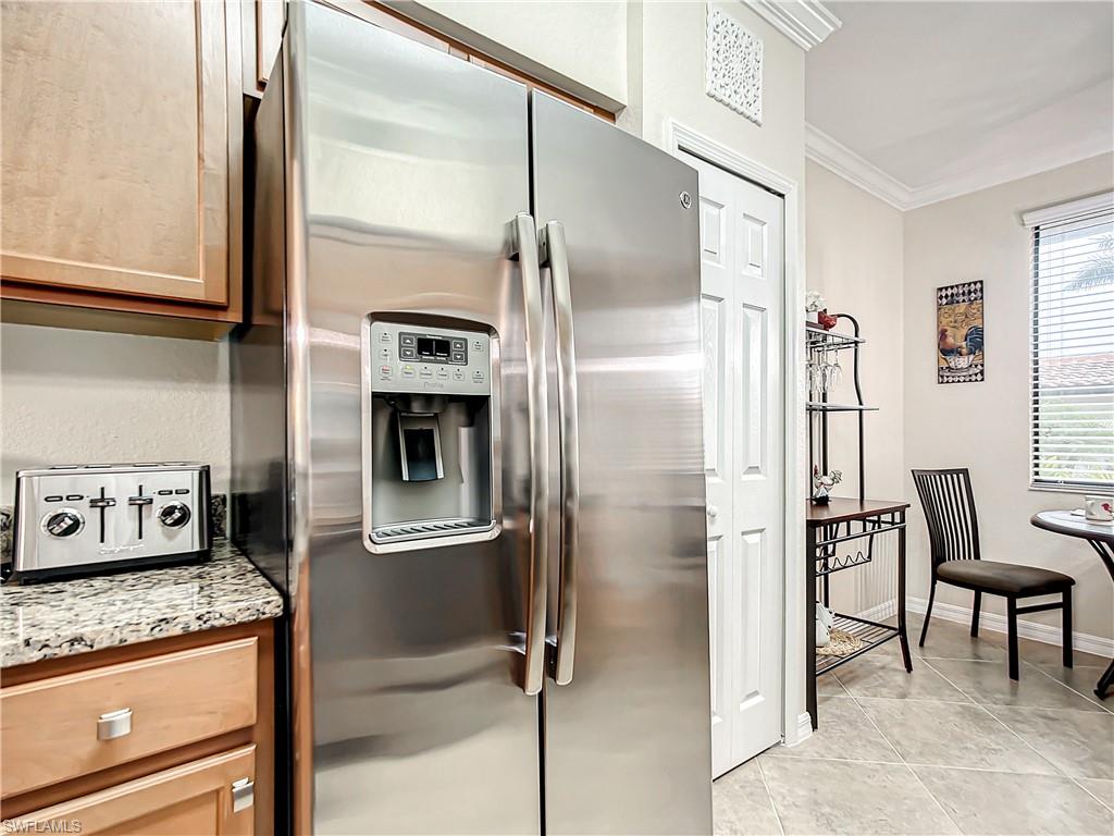 TREVI - Residential Lease