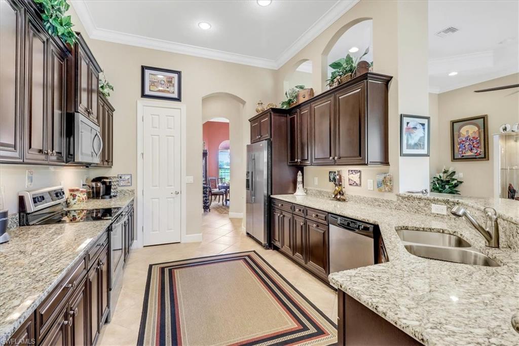 EMORY OAKS - Residential