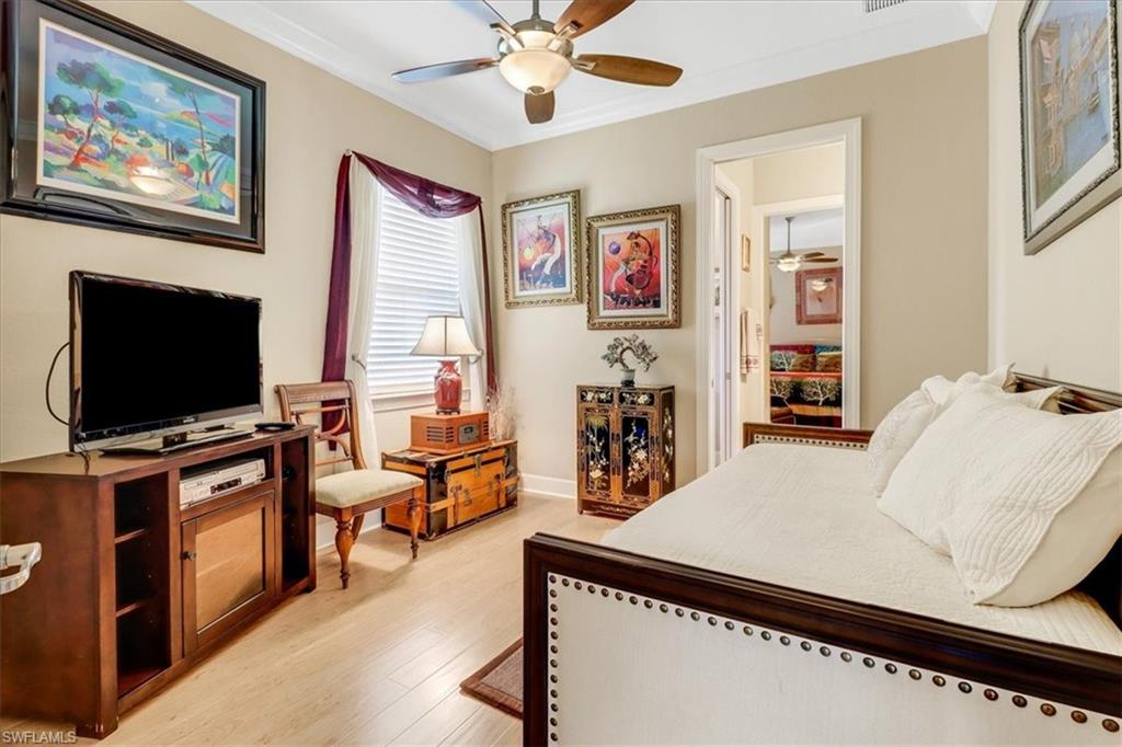 EMORY OAKS - Residential