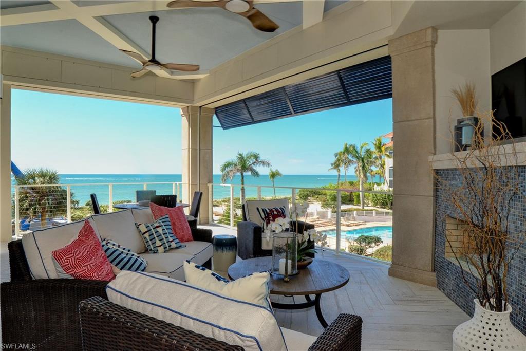 BAREFOOT BEACH - Residential