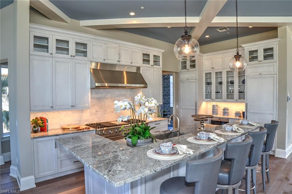 BAREFOOT BEACH - Residential