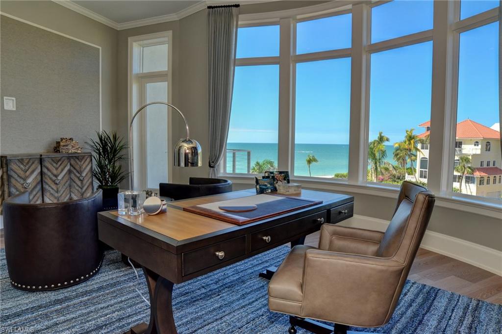 BAREFOOT BEACH - Residential