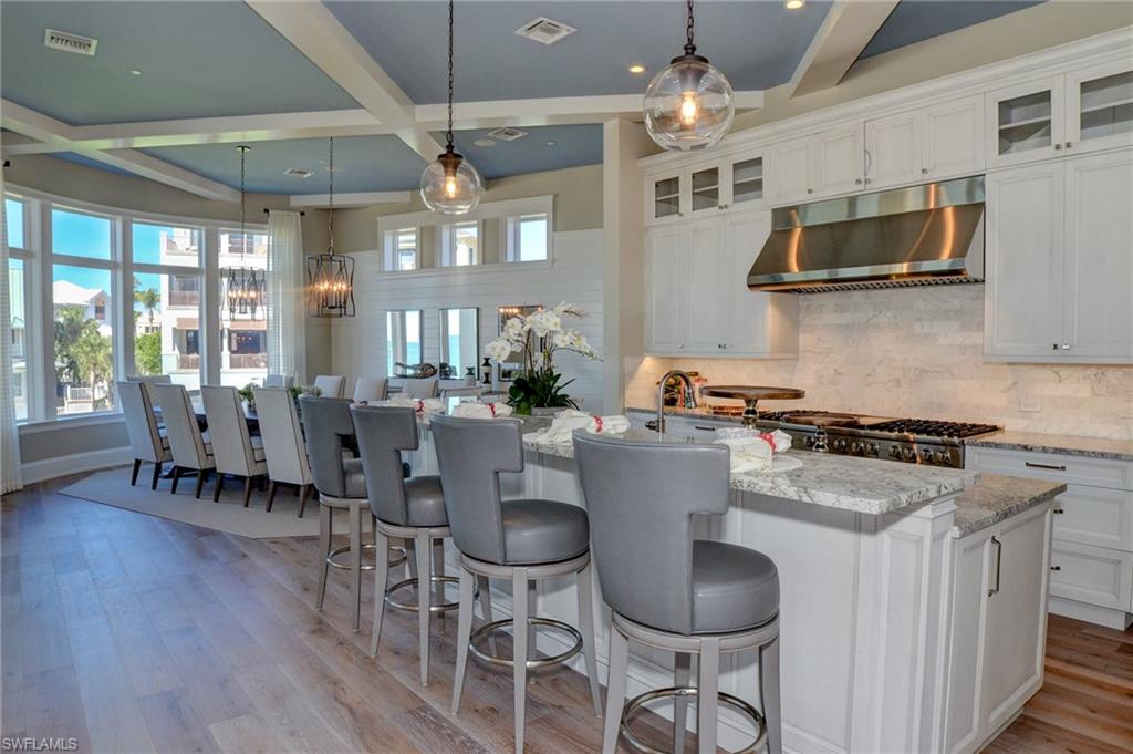 BAREFOOT BEACH - Residential