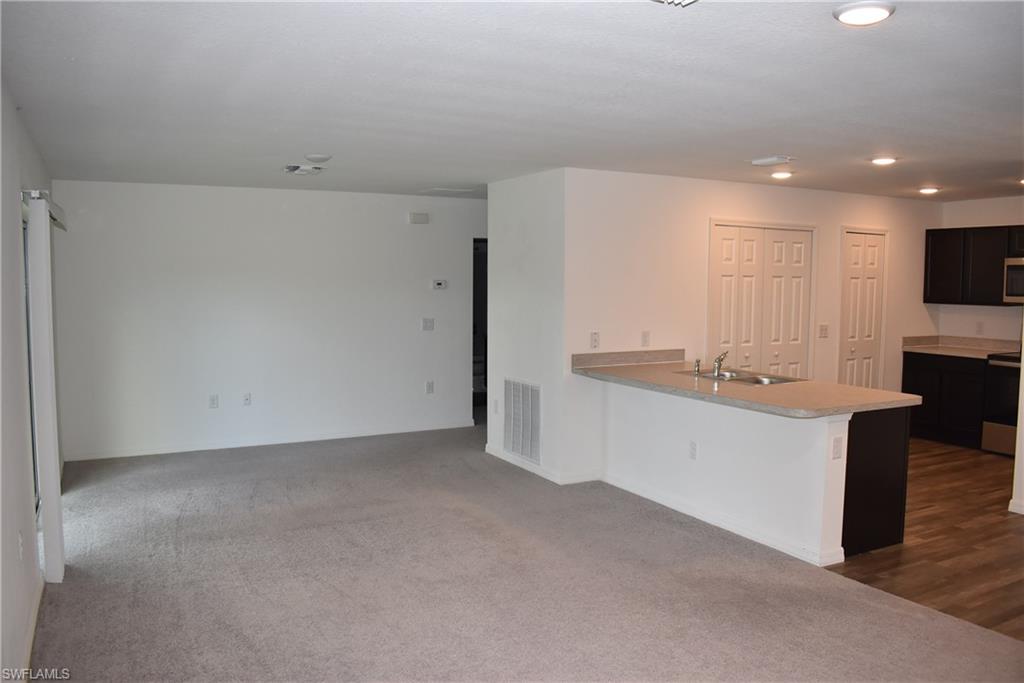 NORTH PORT - Residential Lease