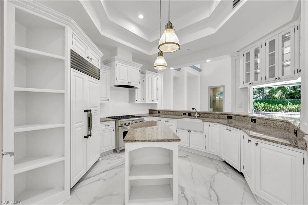 MOORINGS - Residential