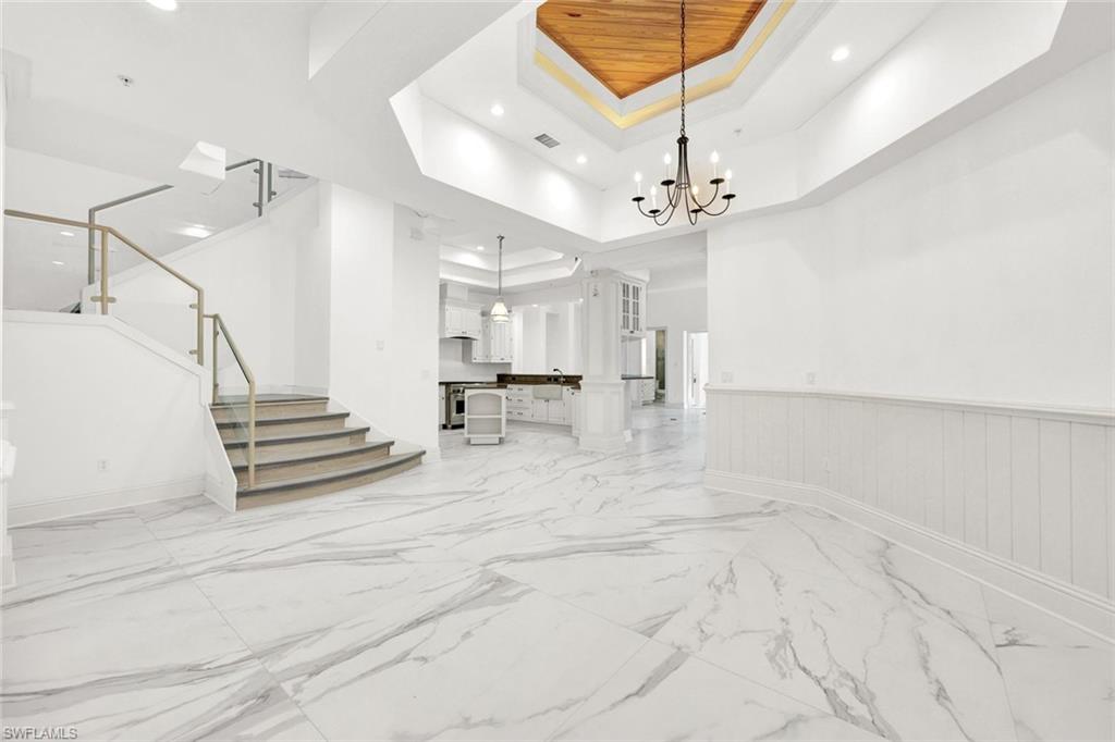 MOORINGS - Residential