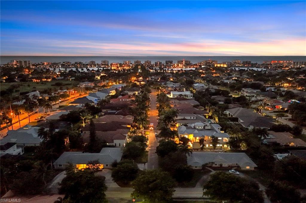 MOORINGS - Residential