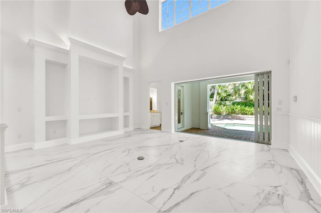 MOORINGS - Residential