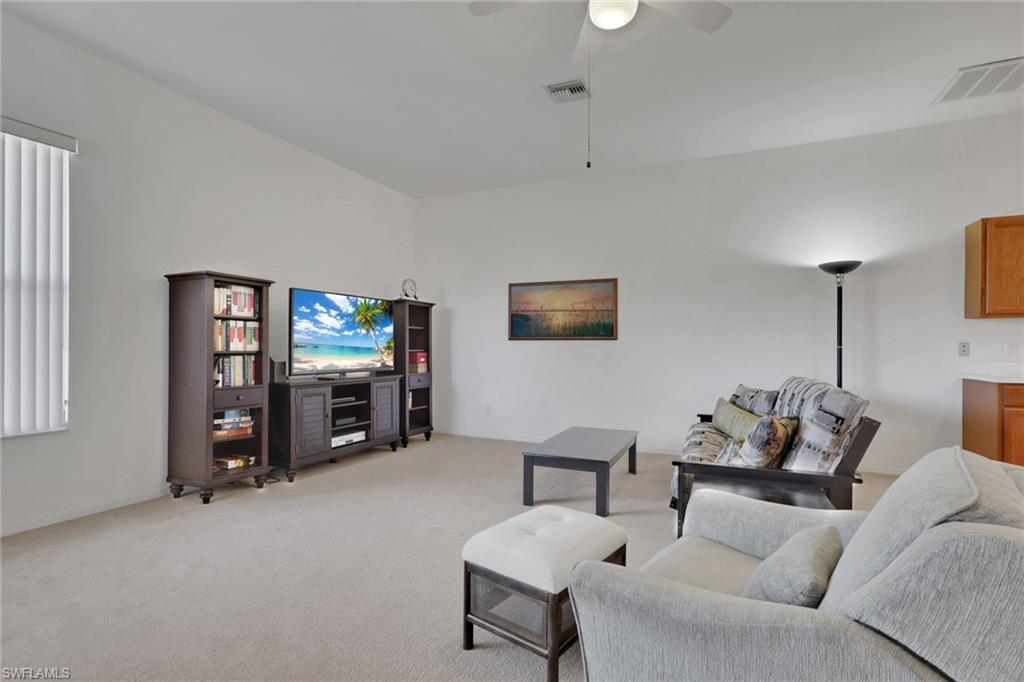 RIVERSIDE YACHT CLUB - Residential