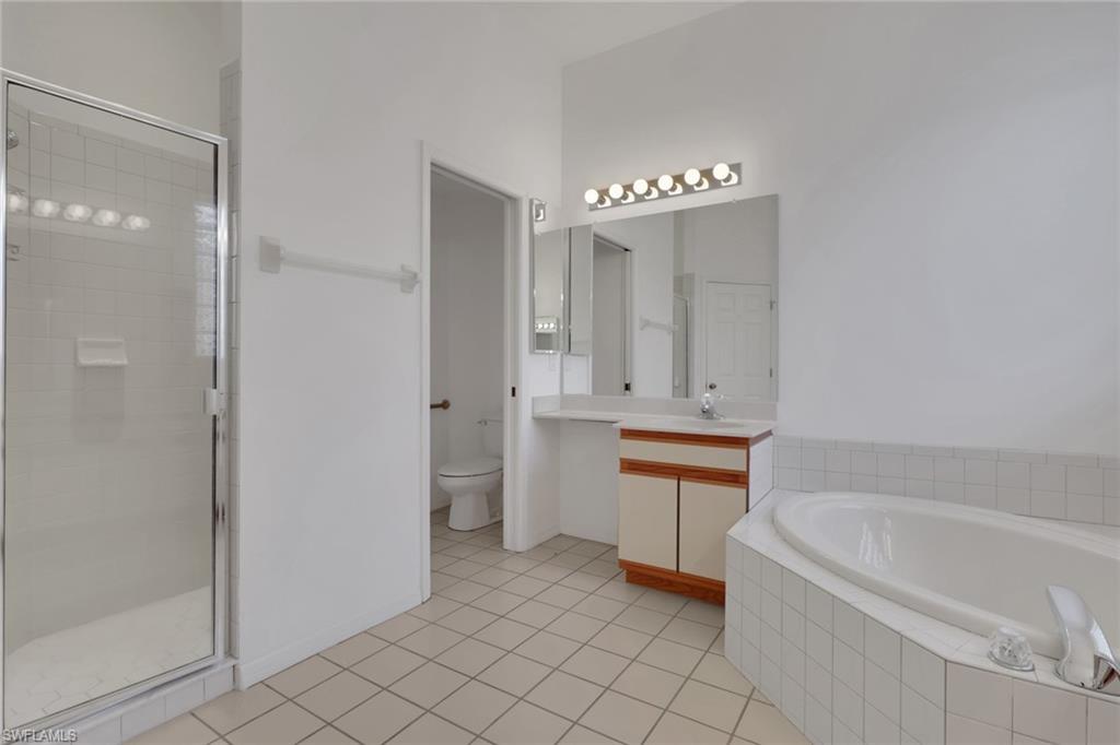 RIVERSIDE YACHT CLUB - Residential