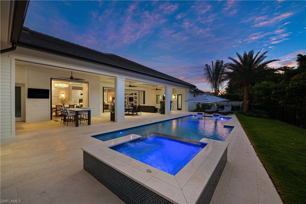 PELICAN BAY WOODS - Residential