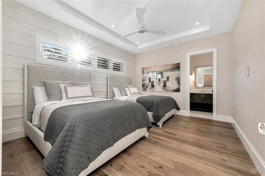 PELICAN BAY WOODS - Residential