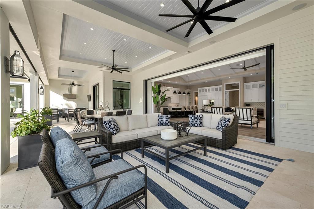 PELICAN BAY WOODS - Residential