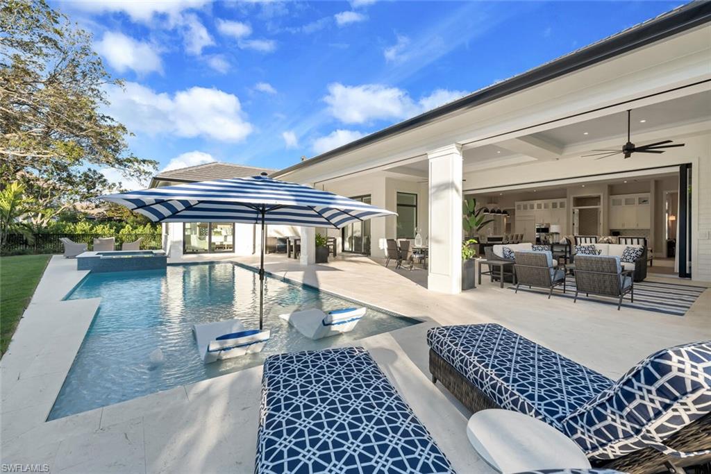 PELICAN BAY WOODS - Residential