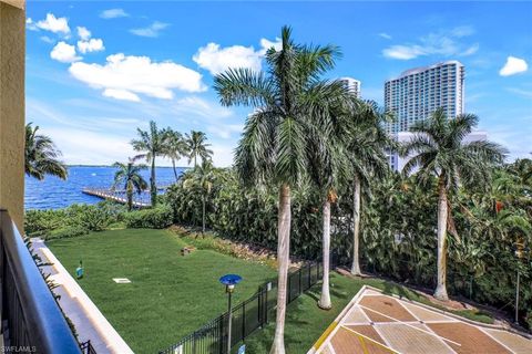 2825 Palm Beach BLVD 316 FORT MYERS FL 33916