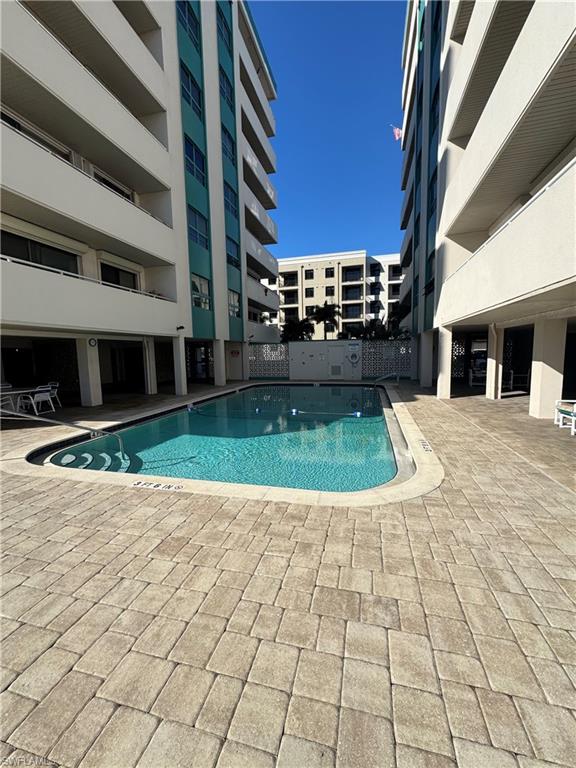 SUNSET TOWERS CONDO - Residential Lease