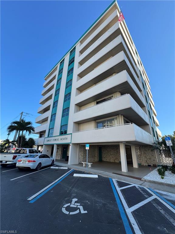 SUNSET TOWERS CONDO - Residential Lease