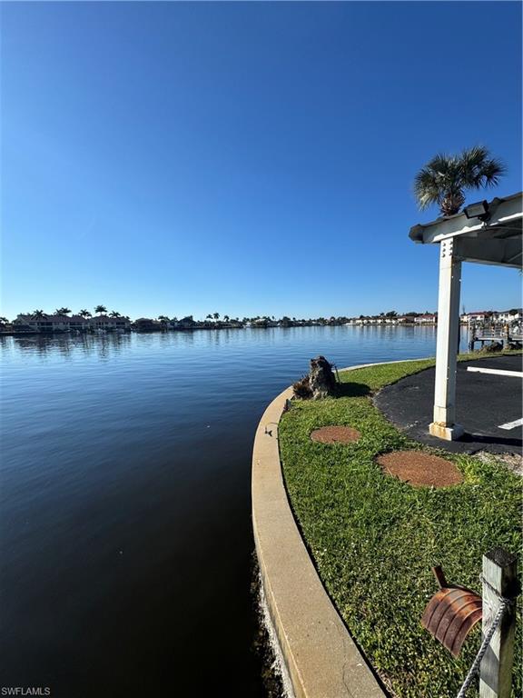 SUNSET TOWERS CONDO - Residential Lease