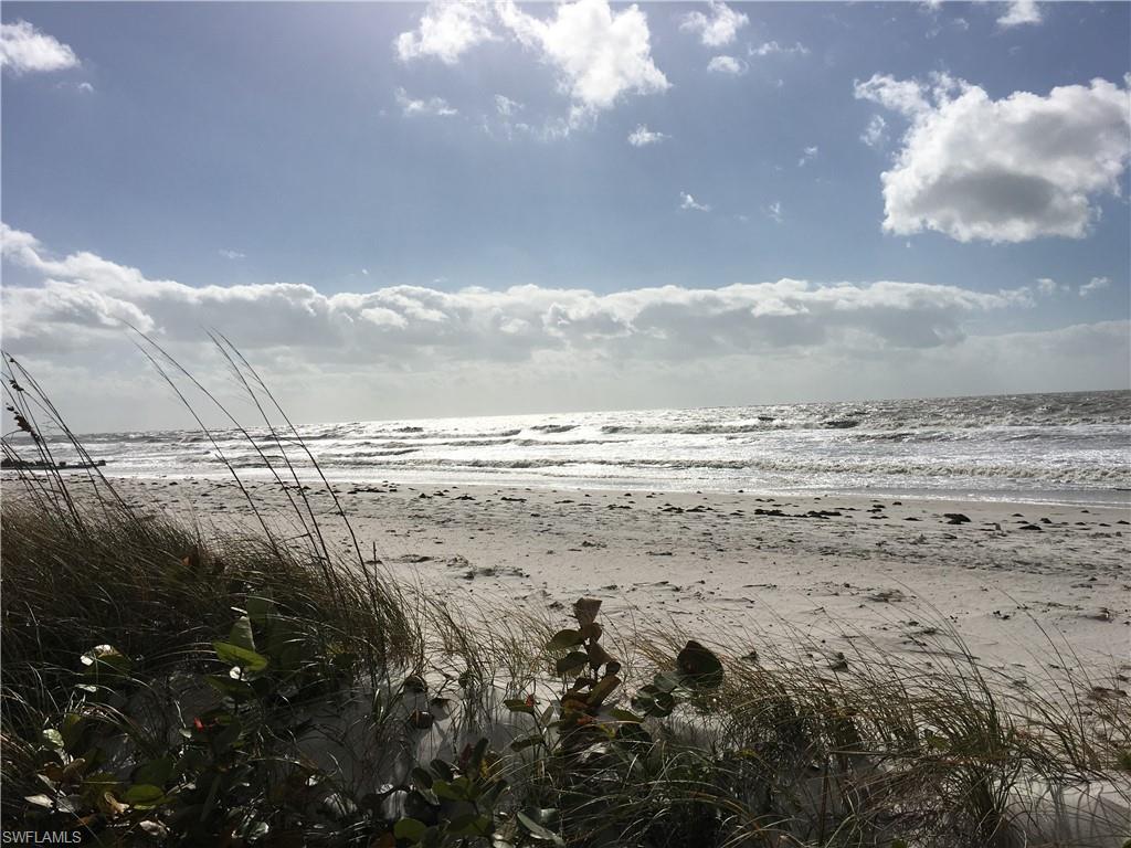 NAPLES PARK - Residential