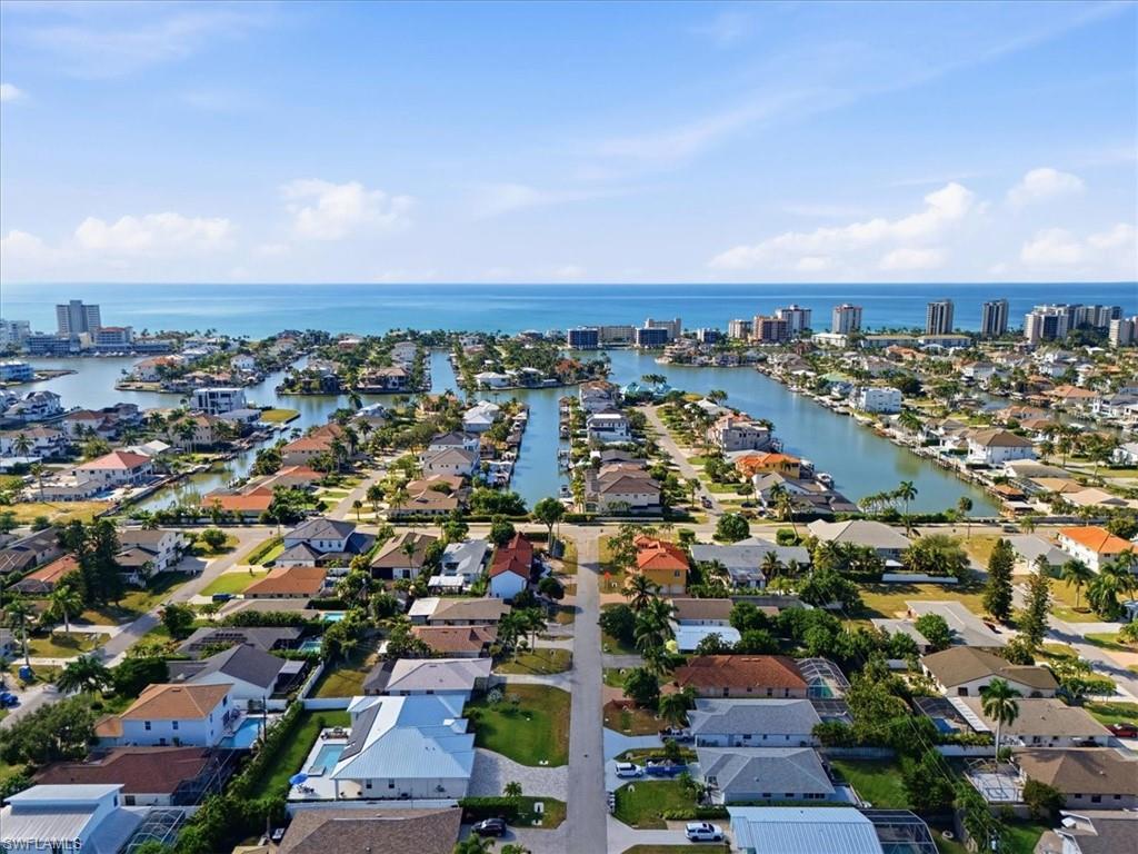 NAPLES PARK - Residential
