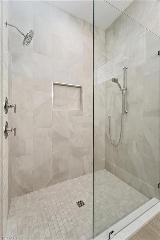 NAPLES PARK - Residential