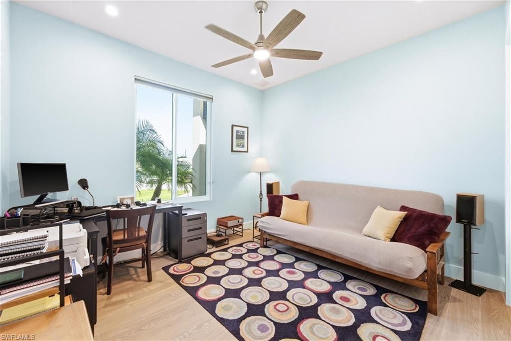 NAPLES PARK - Residential