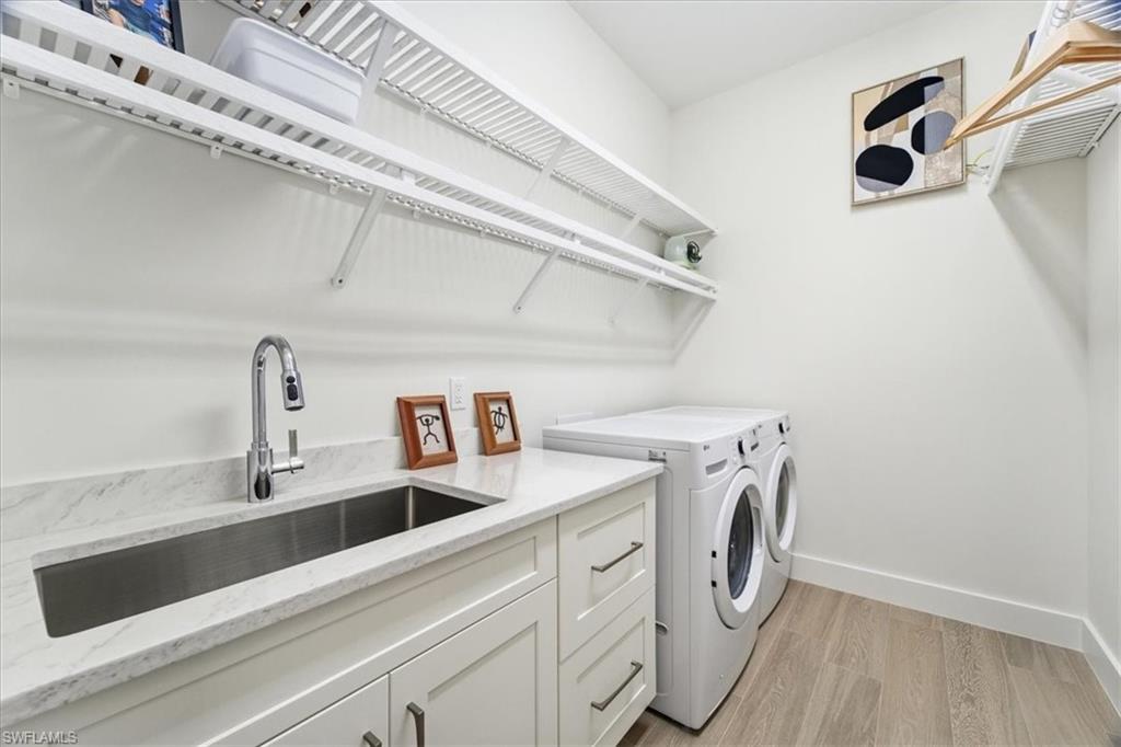 NAPLES PARK - Residential