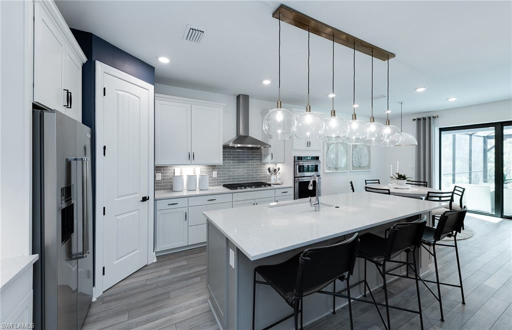 VENTANA POINTE - Residential