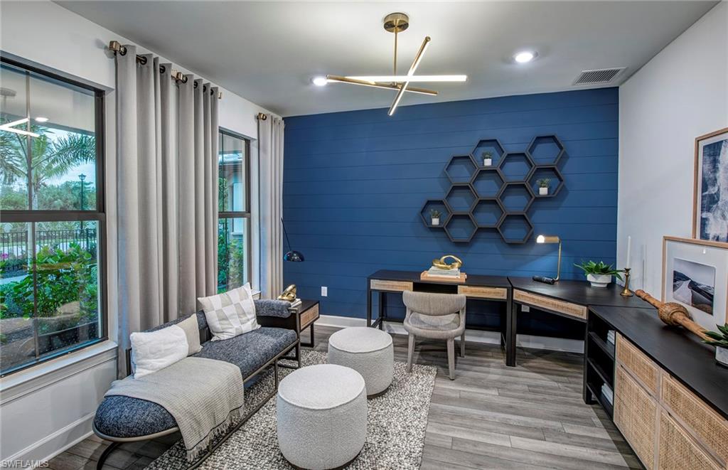 VENTANA POINTE - Residential