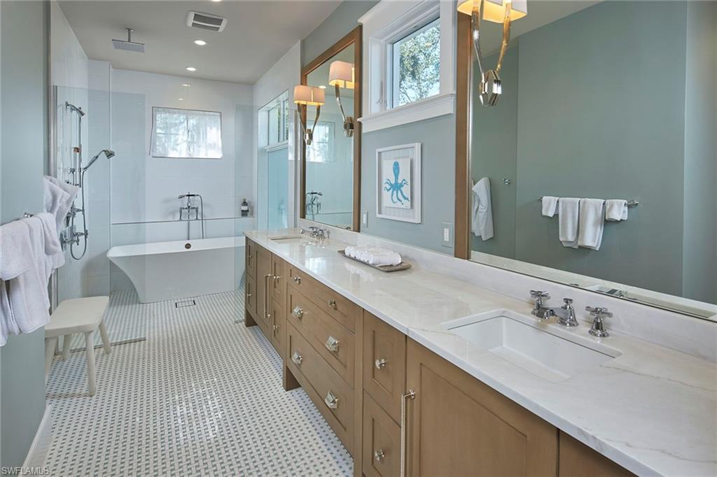 OLDE NAPLES - Residential