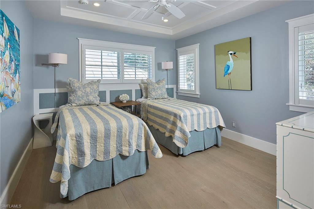 OLDE NAPLES - Residential