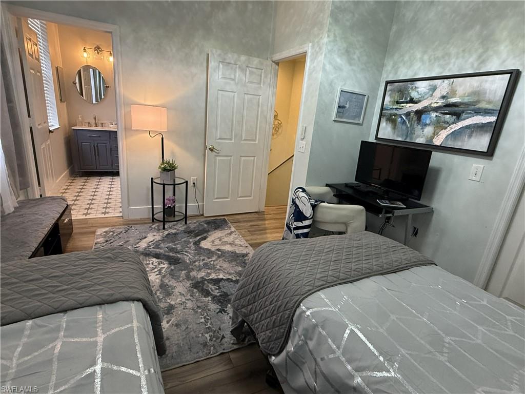 CYPRESS GLEN VILLAGE - Residential Lease