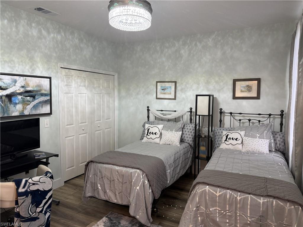 CYPRESS GLEN VILLAGE - Residential Lease