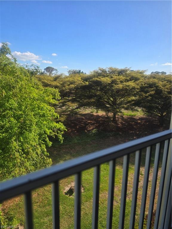 FAIRWAY VILLAS - Residential