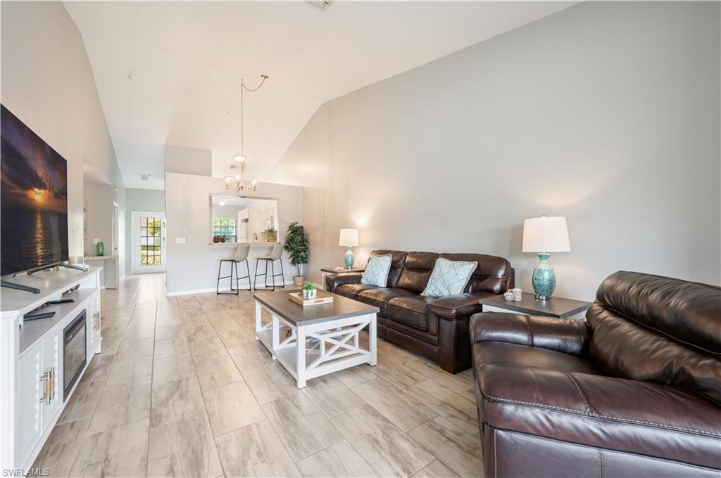 DOVER PARC - Residential