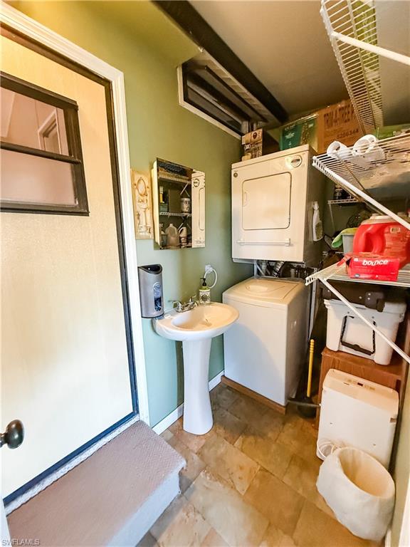 CORKSCREW WOODLANDS - Residential