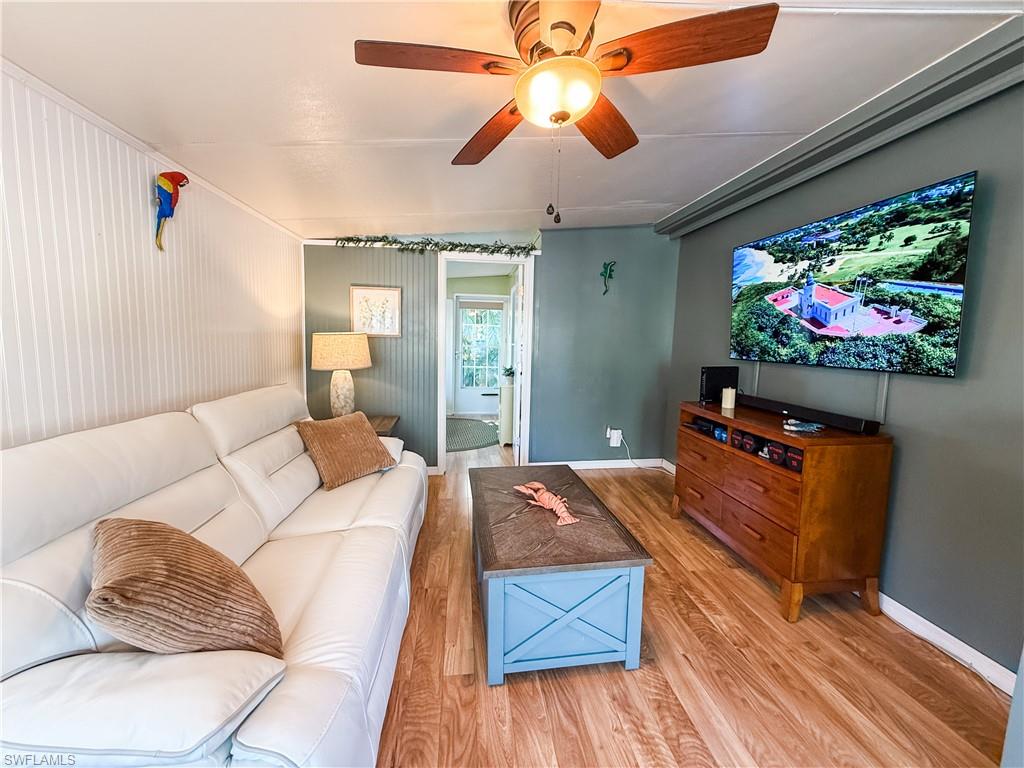 CORKSCREW WOODLANDS - Residential