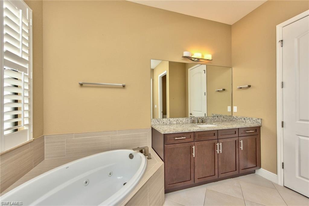 ANDALUCIA - Residential Lease