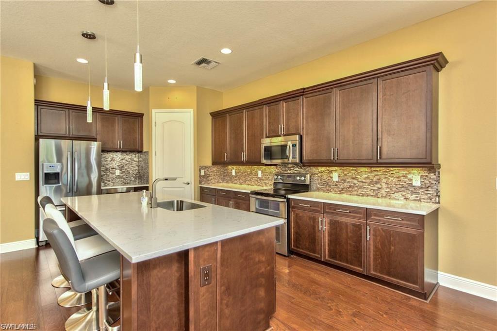 ANDALUCIA - Residential Lease